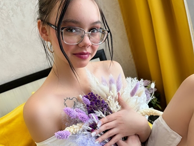 Lollyberryxx's profile - Image n°2