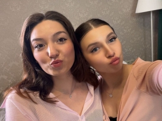 Loraandlilian's Sexcam