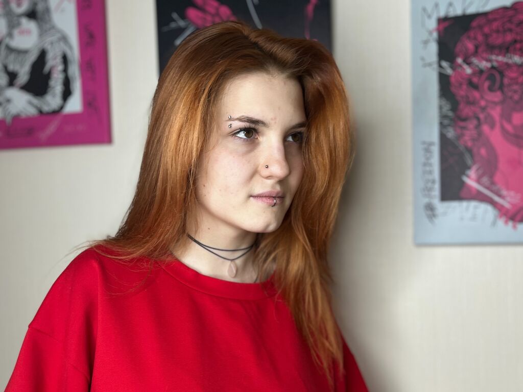 Loraaxtell's profile - Image n°0