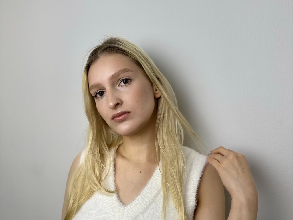 Lorabow's profile - Image n°0