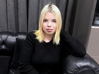 Webcam sex with Loraharpers