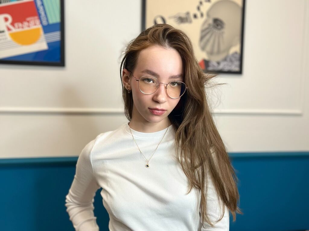 Lorettaantell's profile - Image n°0