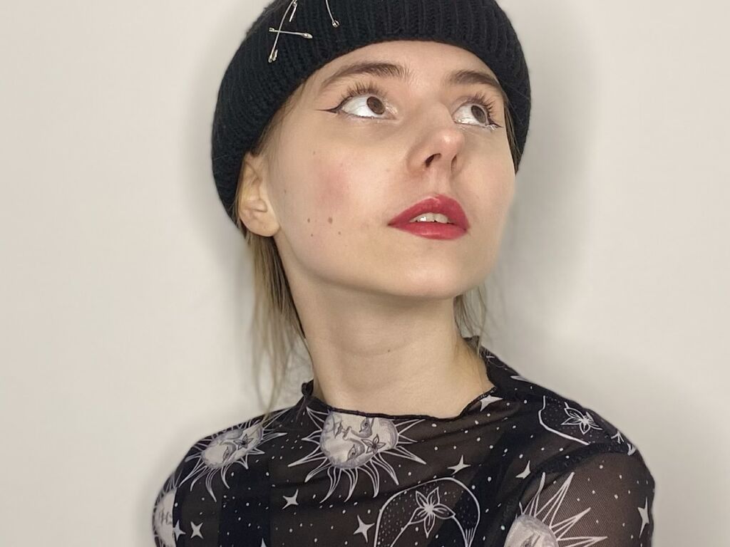 Lorettadarnell's profile - Image n°0