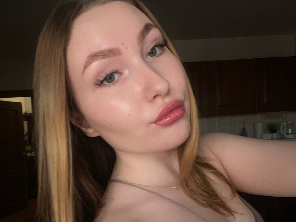 Lorihicks's profile - Image n°0