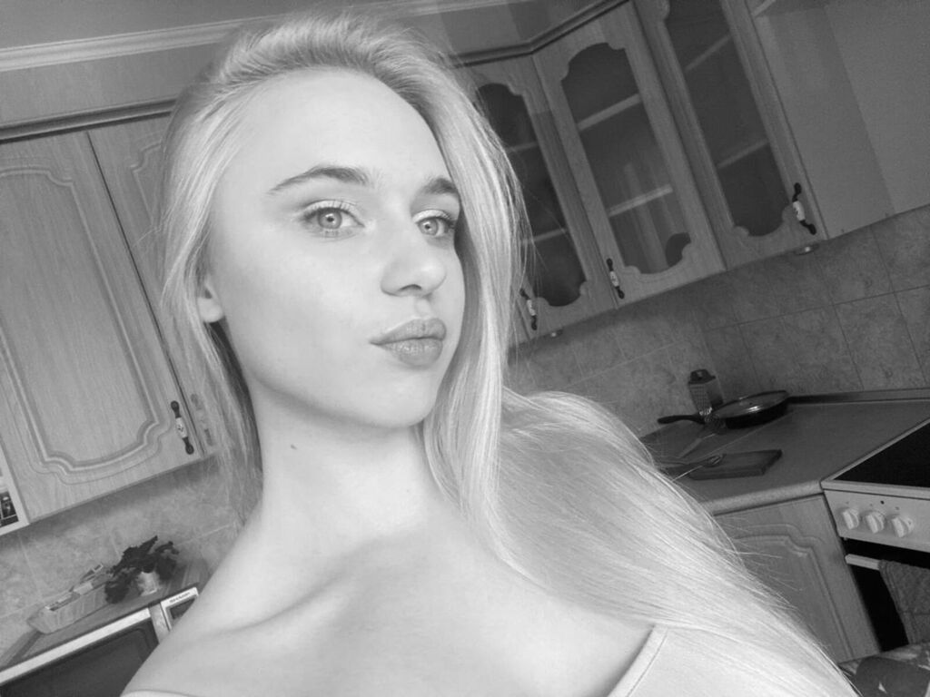 Lorika's profile - Image n°1