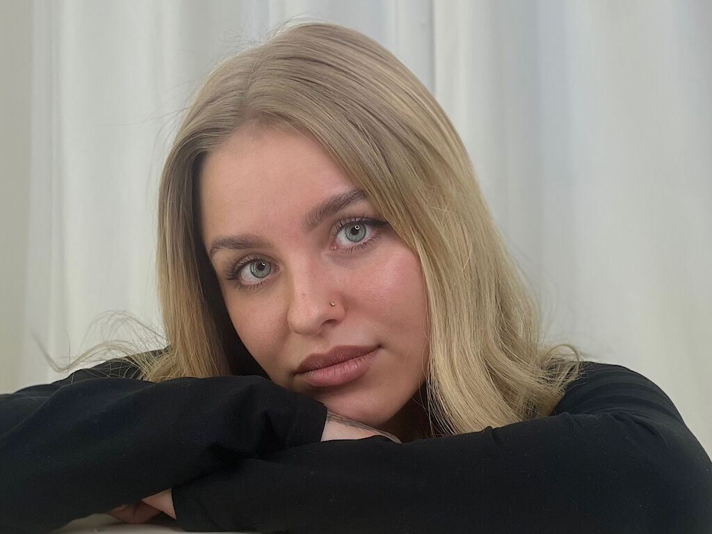 Lornadowlen's profile - Image n°1