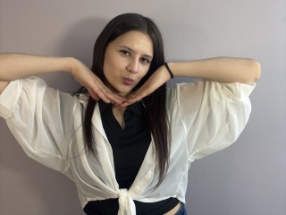 Sexo por webcam con Lornainglin
