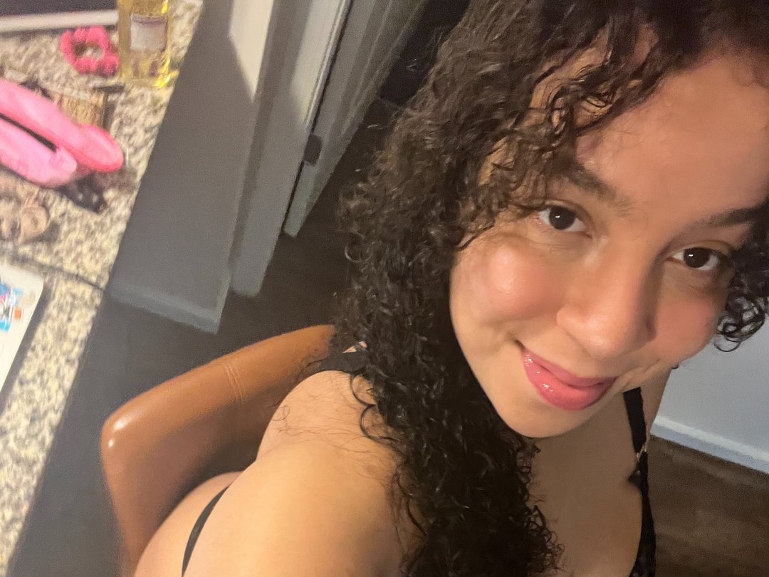 Lotuzpetals's profile - Image n°0