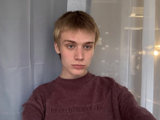 Webcam sex met Louieevans