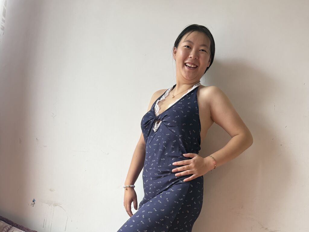 Louisazhong's profile - Image n°0
