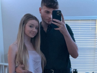 Lovelyhotcouple's Sexcam