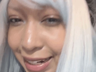 Lovetocallmemee's Sexcam