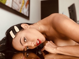 Webcam sex con Luanasmiith