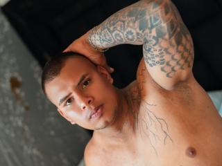 Sexo por webcam con Lucasfoxtter