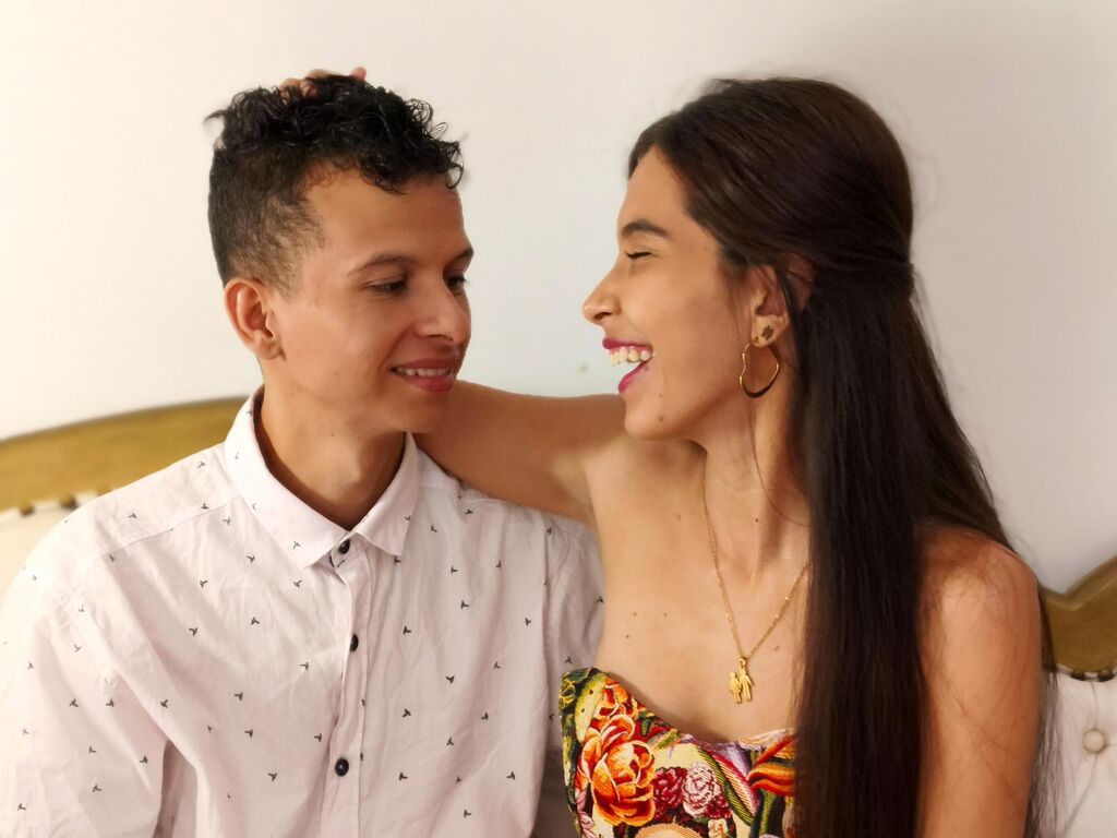 Luccyandjames's profile - Image n°1