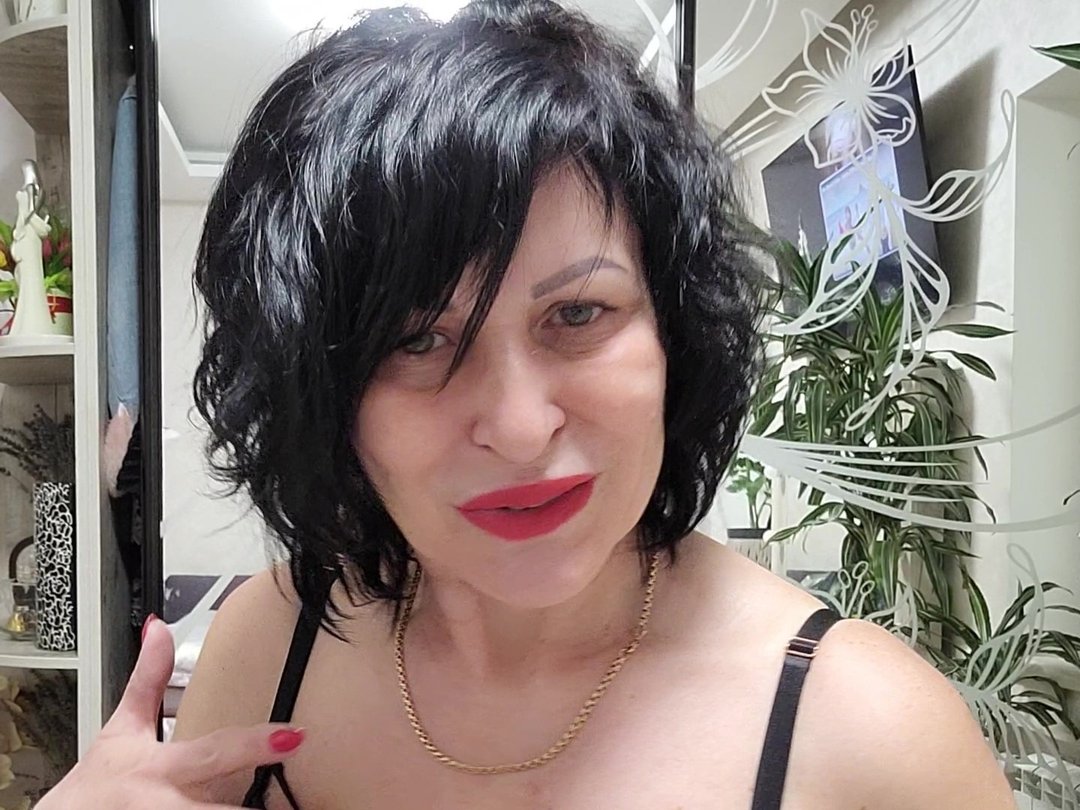 Lucialal's profile - Image n°1