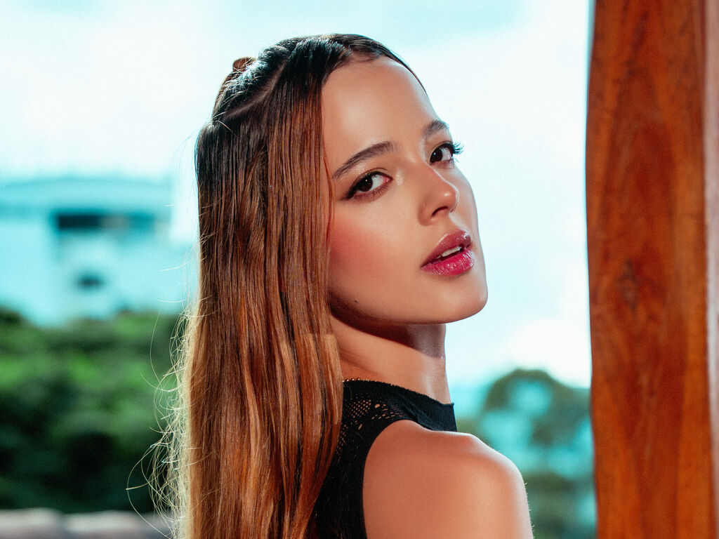 Lucimidnight's profile - Image n°1