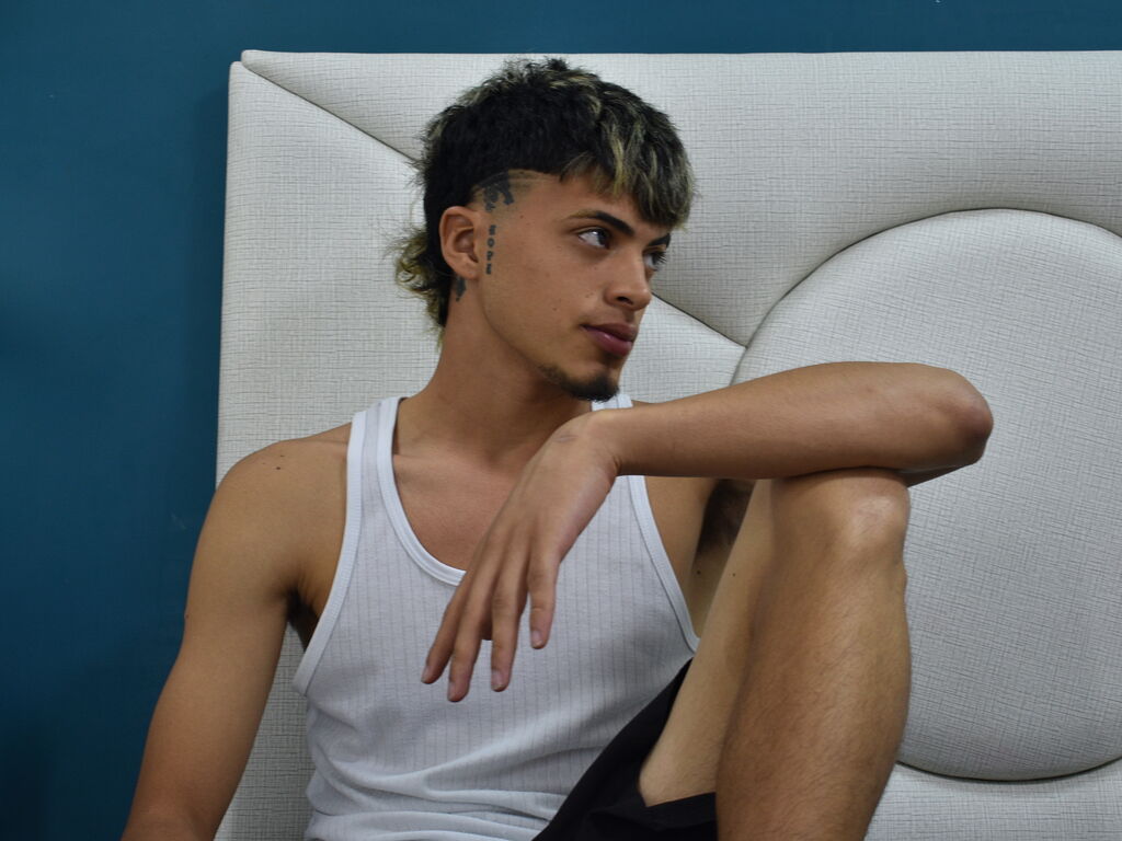 Luckhardys's profile - Image n°1