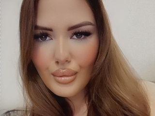Webcam sex with Lucycurves