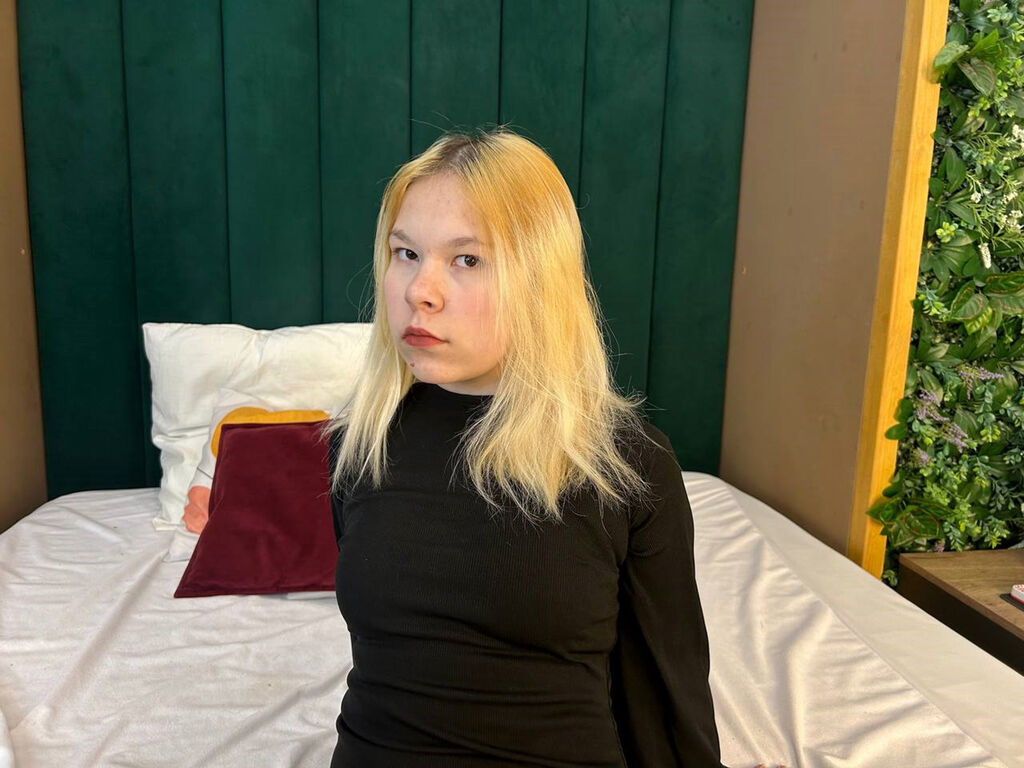 Lucygin's profile - Image n°0