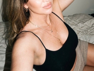 Webcam sex met Lucylouuuxx