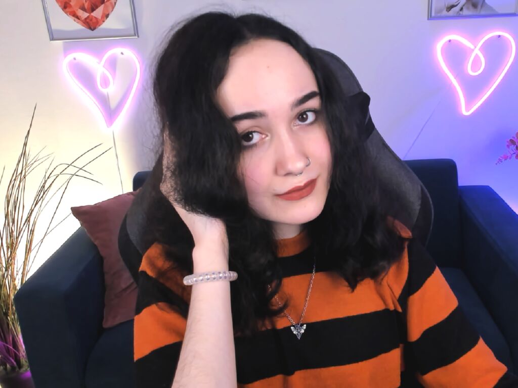 Lucymurmann's profile - Image n°0