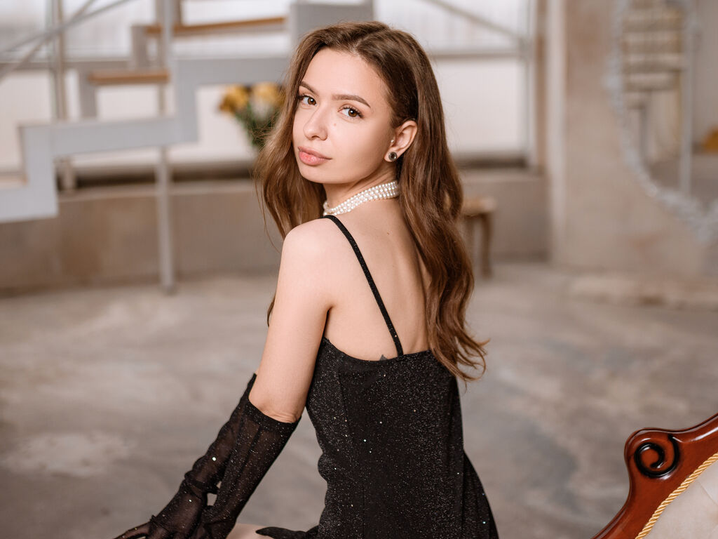 lucyskylars's profile - Image n°3