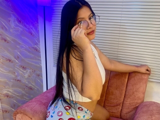 Live Sex Lucyy_Whitee