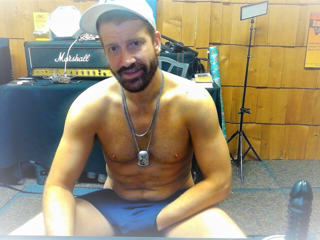 Perfil con BuckNaked - Imagen  n°2