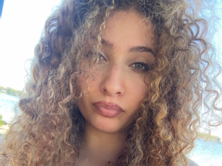 Webcam sex with Lulutoofire