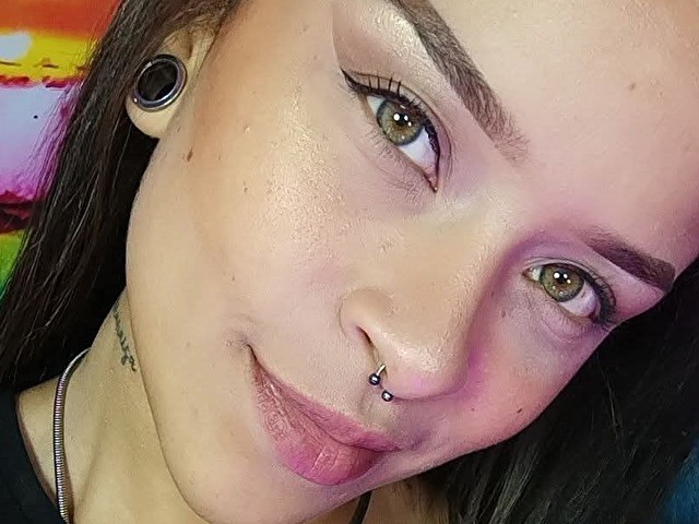 aryssweet's profile - Image n°0