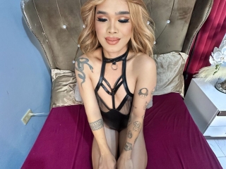 Sexo por webcam con Lunaayumi