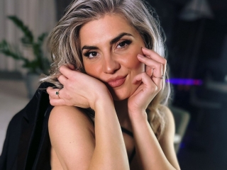 Sexo por webcam con Lunagosmile