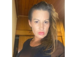Sexo por webcam con Lunaholt