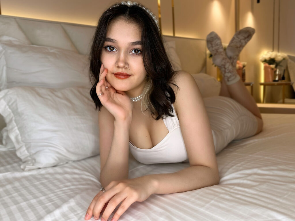 Lunarey's profile - Image n°0