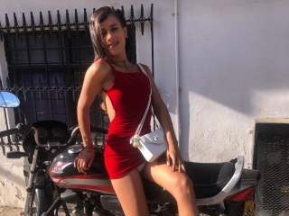 Lupitadolltss's Sexcam