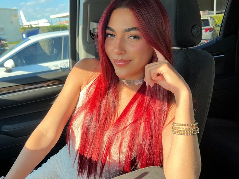 Luscious_Live's profile - Image n°0