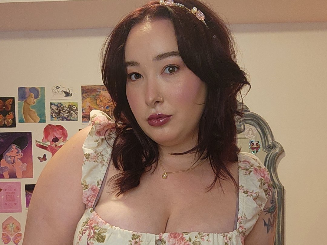 Lustyladylioness's profile - Image n°0