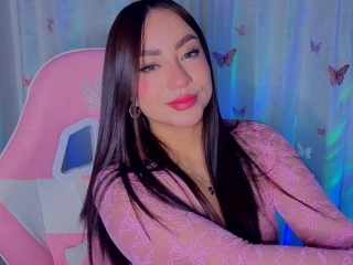 Sexo por webcam con Lyalevine