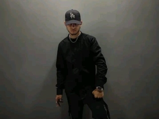 Lyamboysss's Sexcam