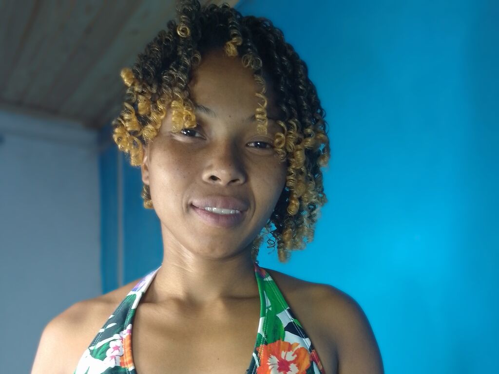 Lydiacohen's profile - Image n°0