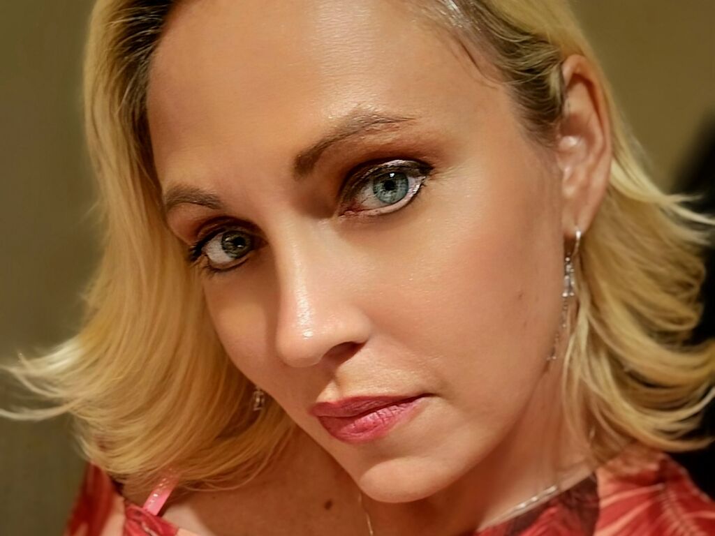 Lydiacougar's profile - Image n°1