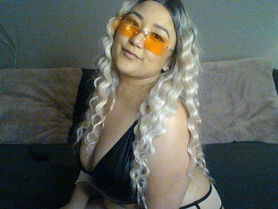 Lylahuniverse's profile - Image n°0