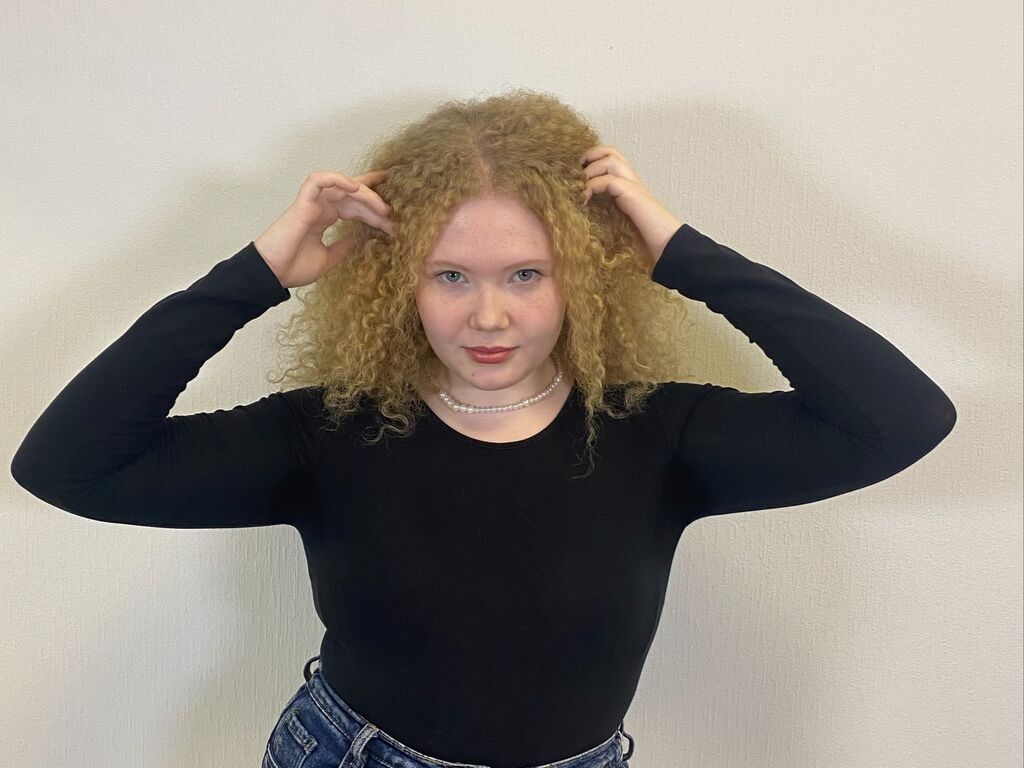 Lynetbeckett's profile - Image n°0