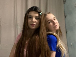 Lynetteanddoris's Sexcam