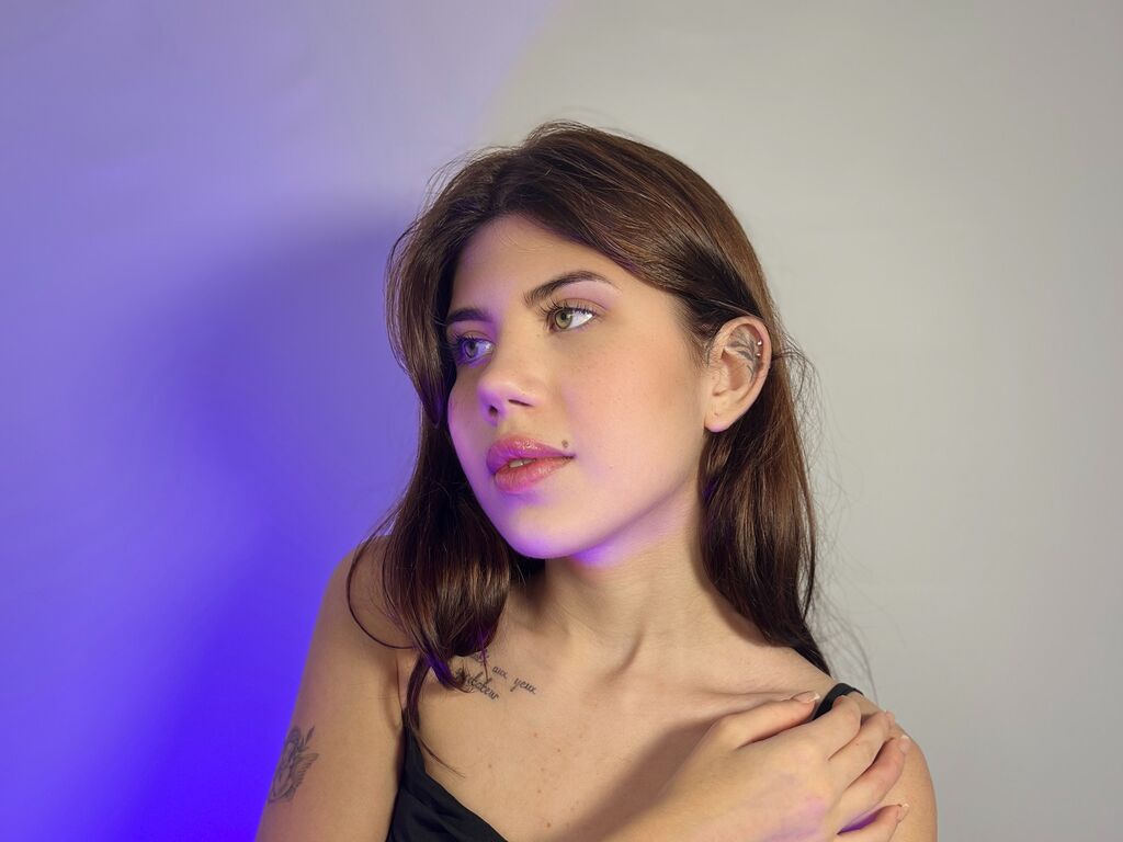 Lynettedaines's profile - Image n°0