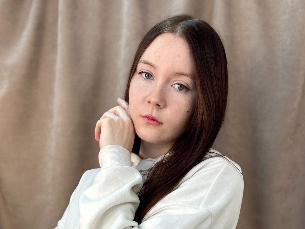 Lynnaally's profile - Image n°0