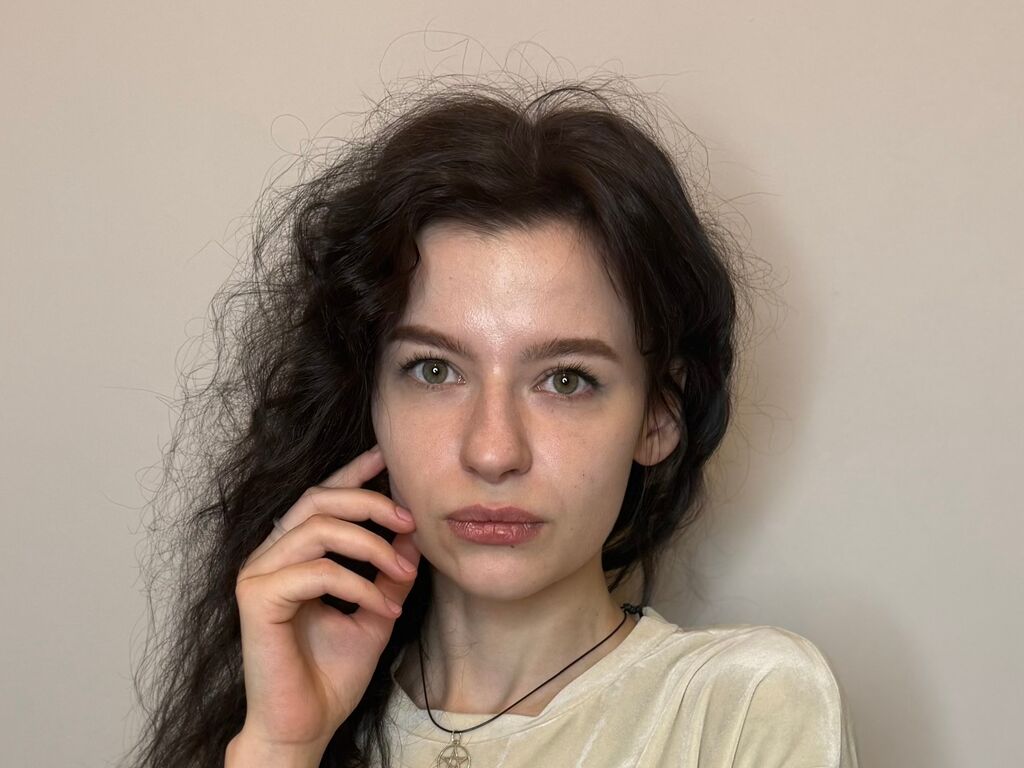 Lynnadurow's profile - Image n°0