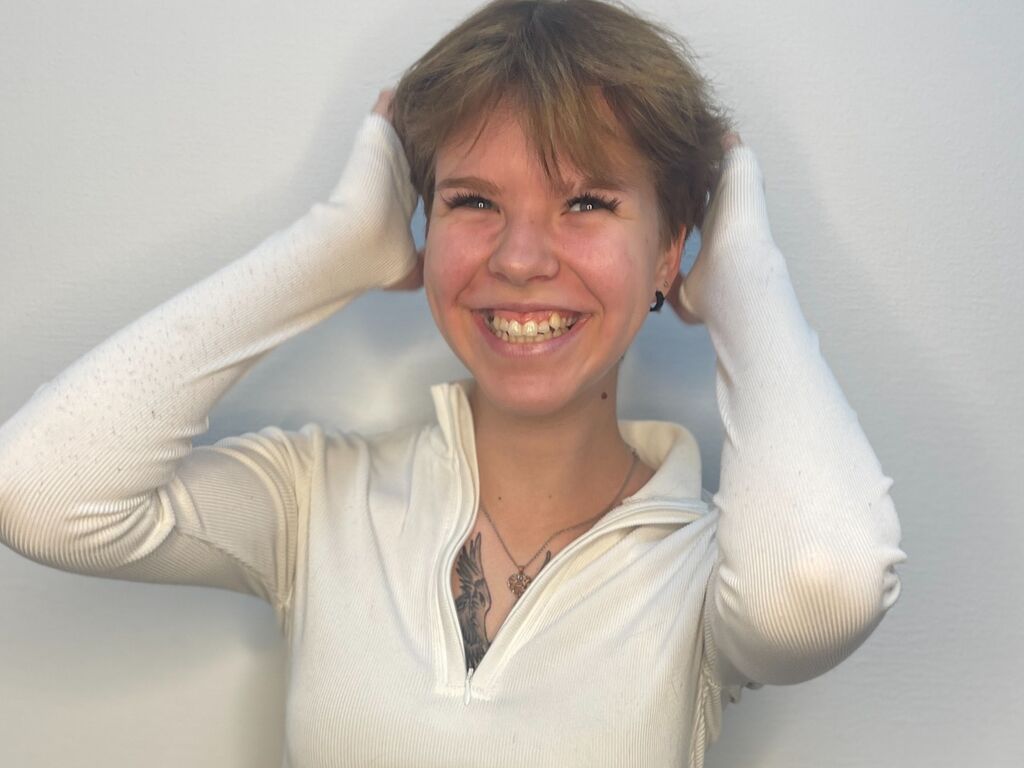 Lynnaferrett's profile - Image n°0