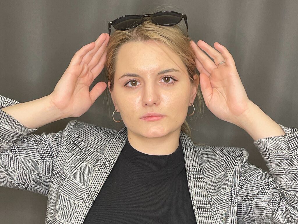 Lynnahanly's profile - Image n°0